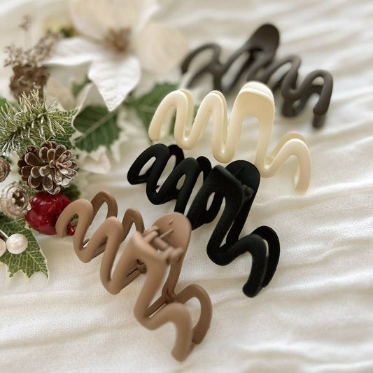 .....SI-25457 Valentine Squiggle Hair Claw Clip (Assorted): NeutralMix-161466 / OS